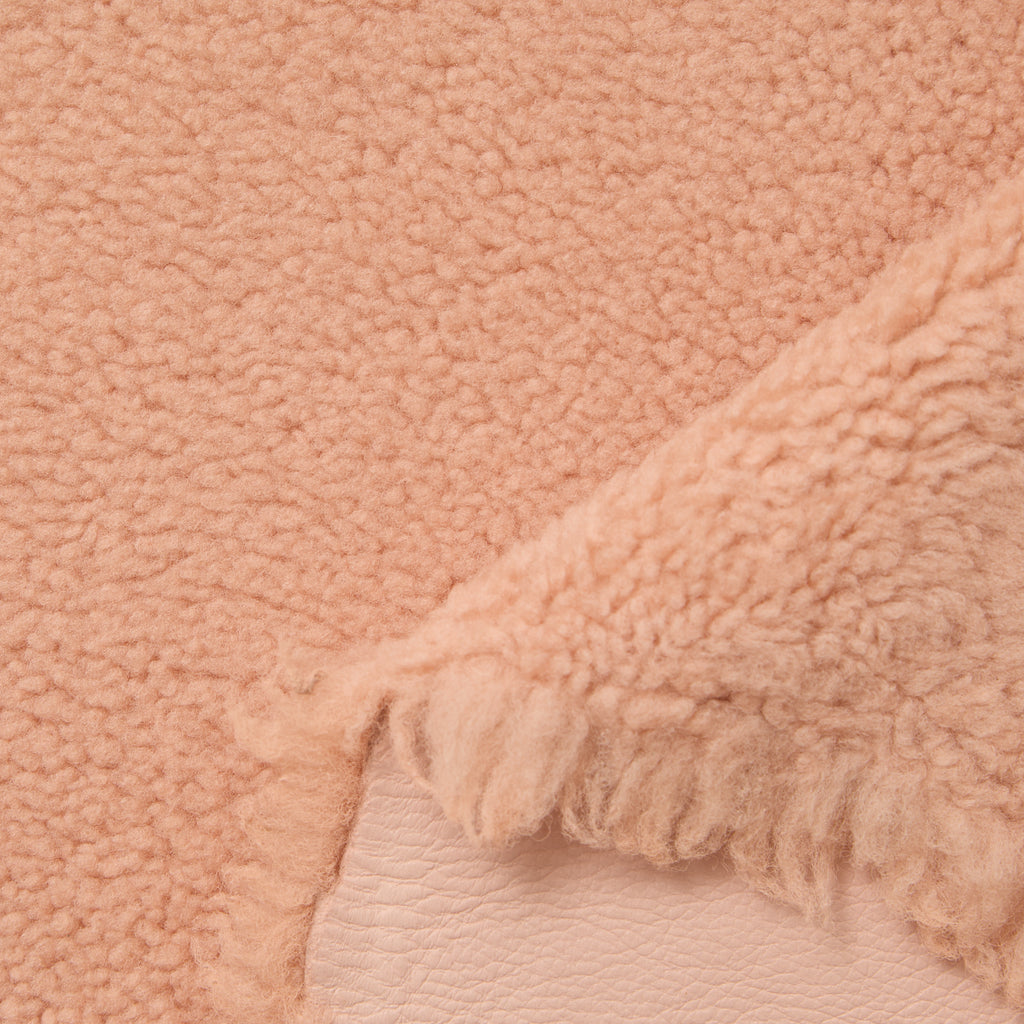 C24CS0181 | Peau Lainée de Mouton Bouclé