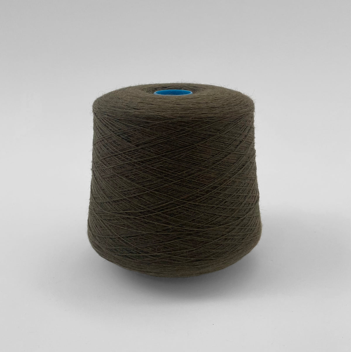 F24A09703 | Wool & Angora Single Yarn