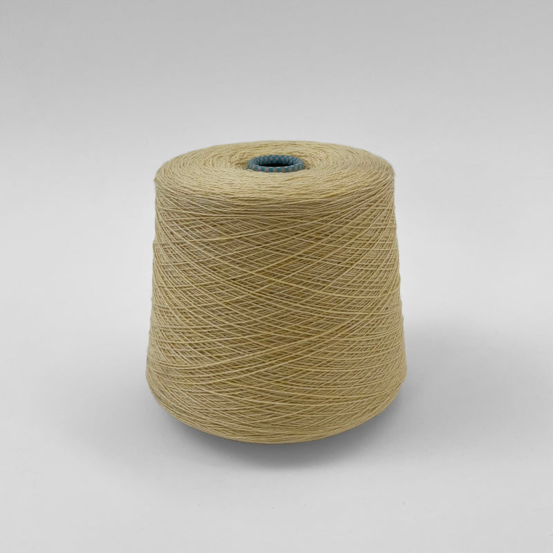 F24A09704 | Cashmere Plied Yarn