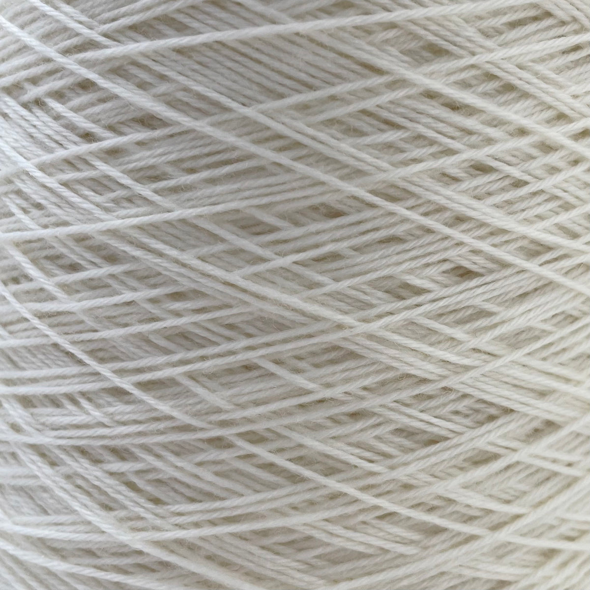 F24A09710 | Merino Wool Cable Yarn