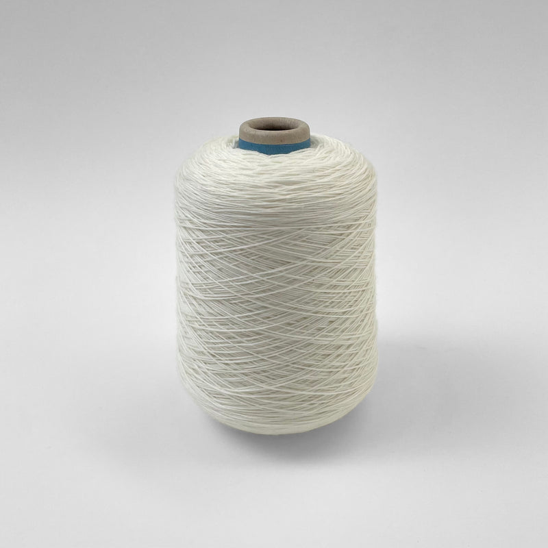 F24A09710 | Merino Wool Cable Yarn