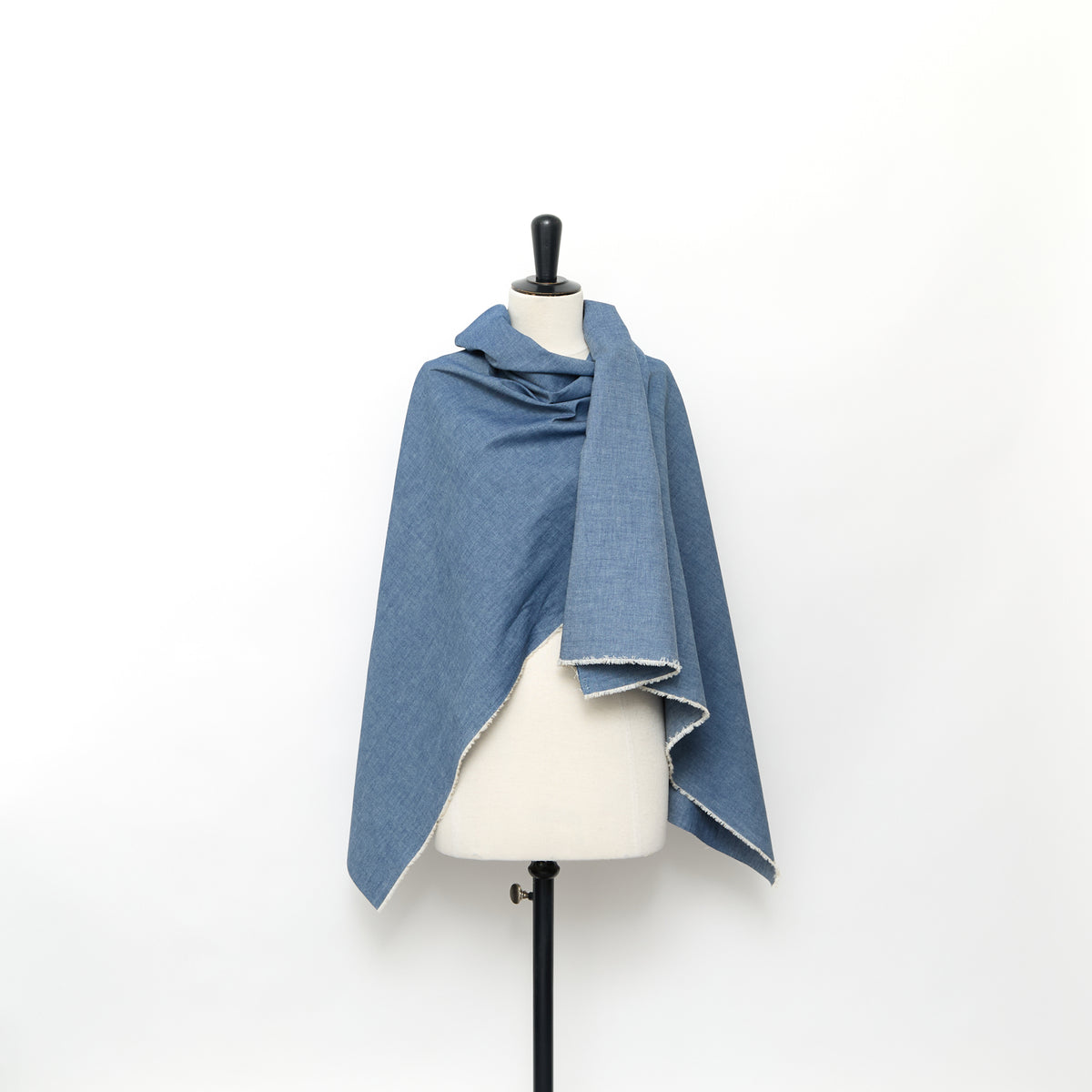 T24B10577 | Melange Cotton Chambray