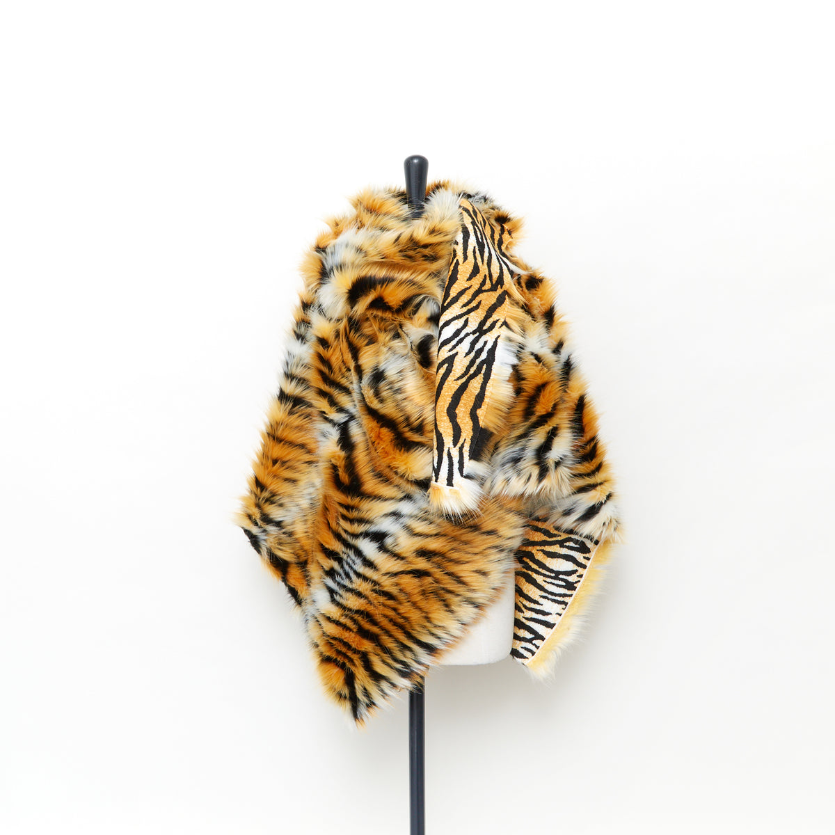 T24K08678 | Tiger Faux Fur