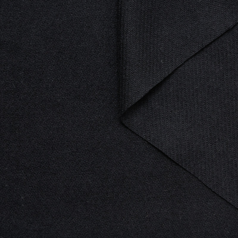 T24K08696 | Dry Wool Suiting